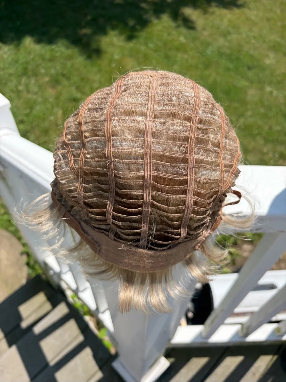 Short blonde wavy pixie cut synthetic wig with bangs